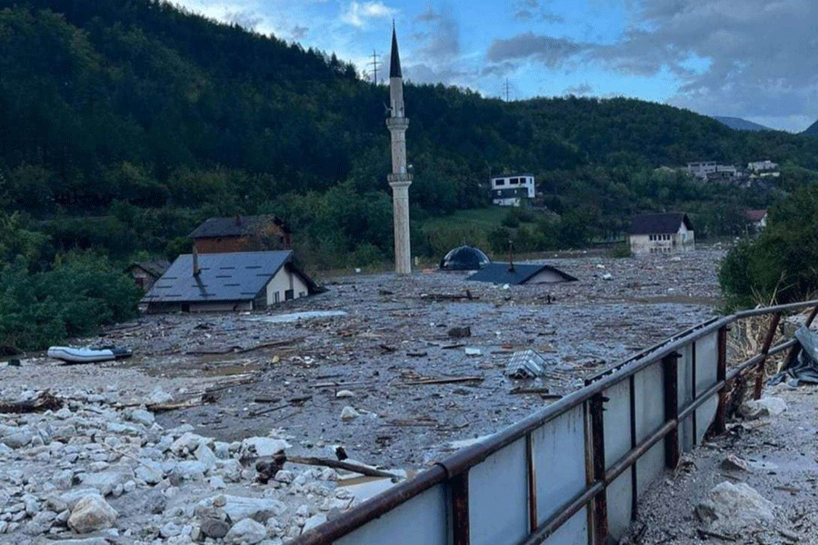 Poplave-dzamija